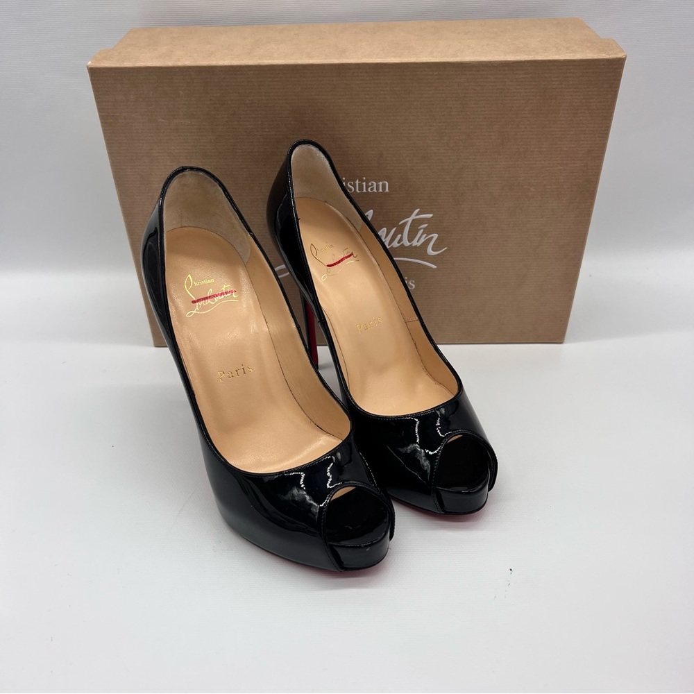 Christian Louboutin
Very Privé 120 Peep-Toe Patent Leather Pumps